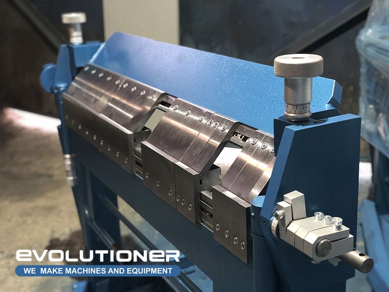 Сегментный листогибочный станок ЛСУ-1270х2