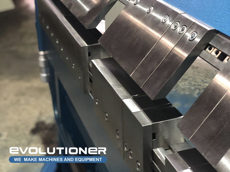 Сегментный листогибочный станок ЛСУ-1270х2