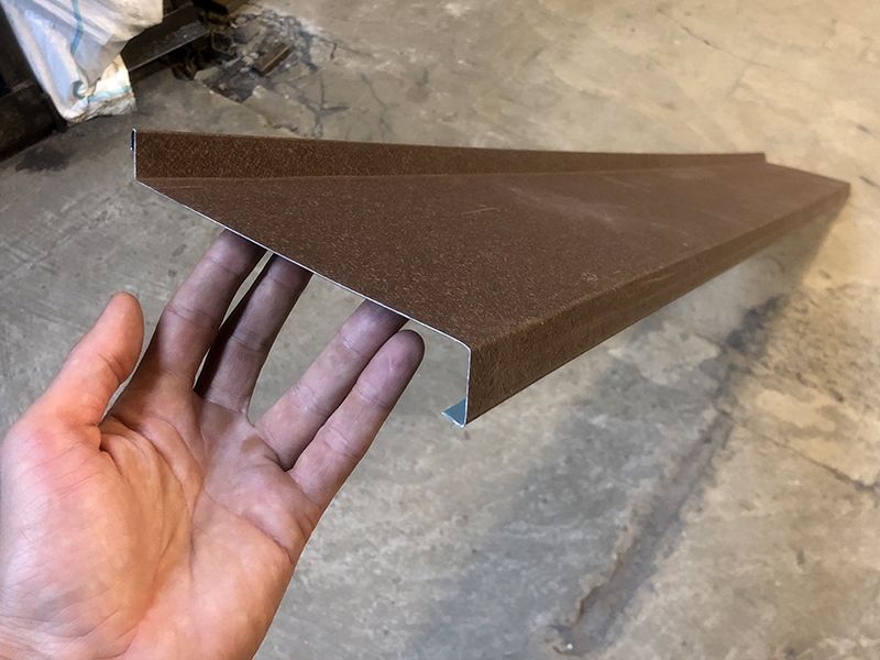 Станок для изготовления оконных отливов ПО-1