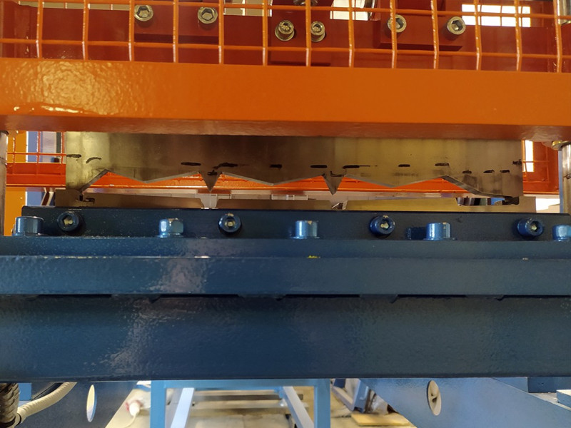 Линия для производства сайдинга Софит SPM-1 auto